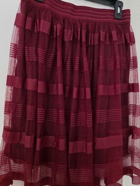 NWOT Metro Wear Skirt L